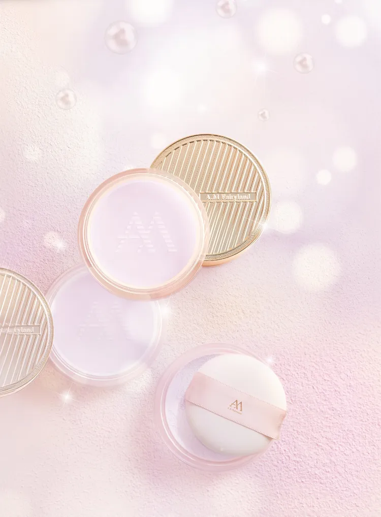 A.M Fairyland不關燈輕裸肌蜜粉新推#03純淨紫新色，980元。品牌提供