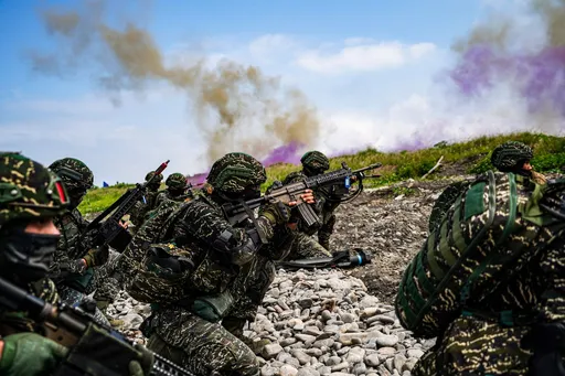 海軍新訓中心手槍遺失拿「模型槍」混充! 指揮官、營長遭彈劾