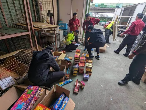 鄰居很剉!汐止五金店囤放「105公斤爆竹」超標6倍 最重罰30萬