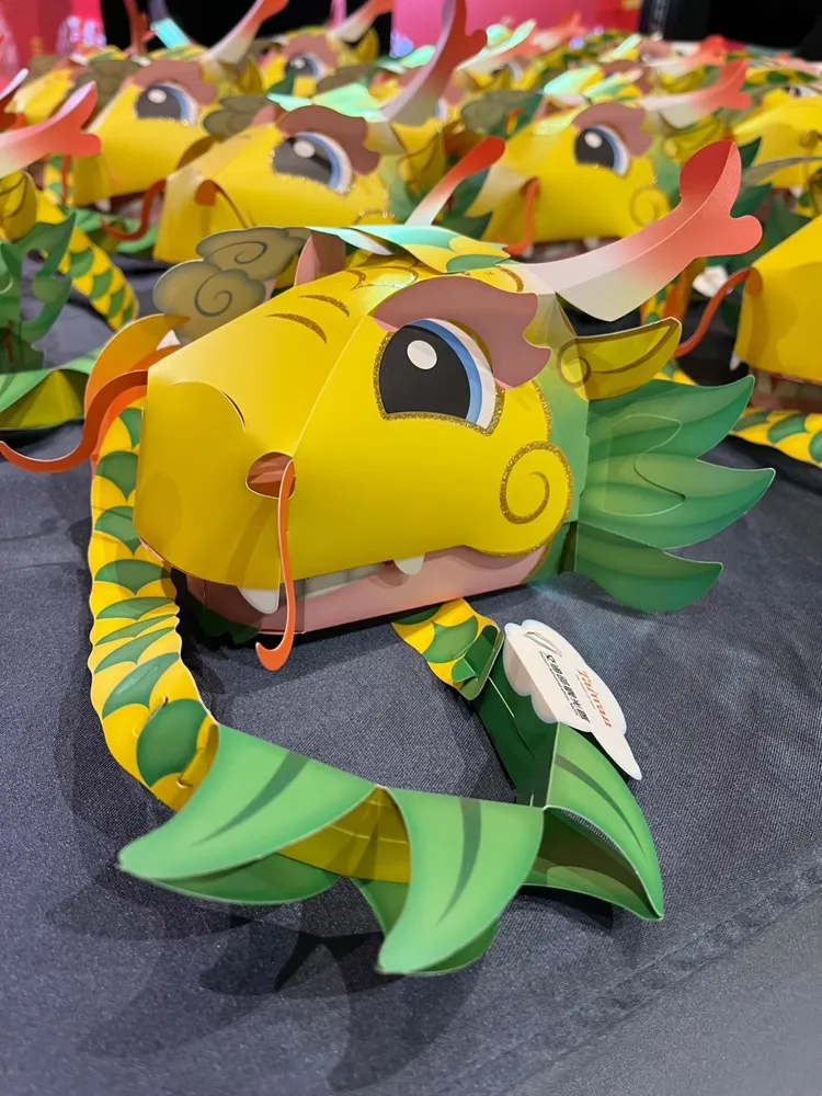 小龍包提燈造型可愛。市府提供