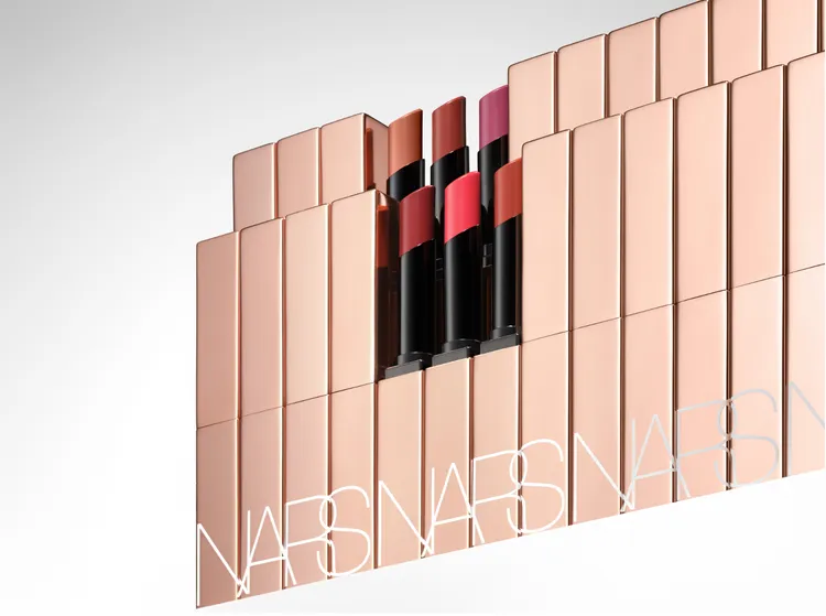 NARS激情過後水光唇膏，各1100元。品牌提供