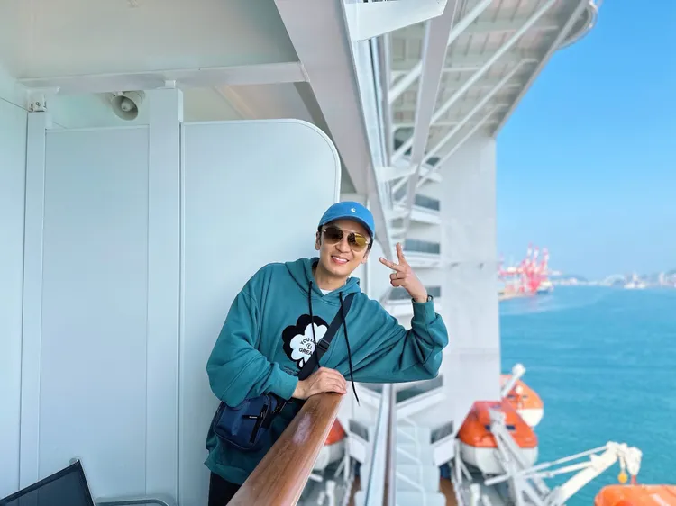 書偉過年搭郵輪出遊。