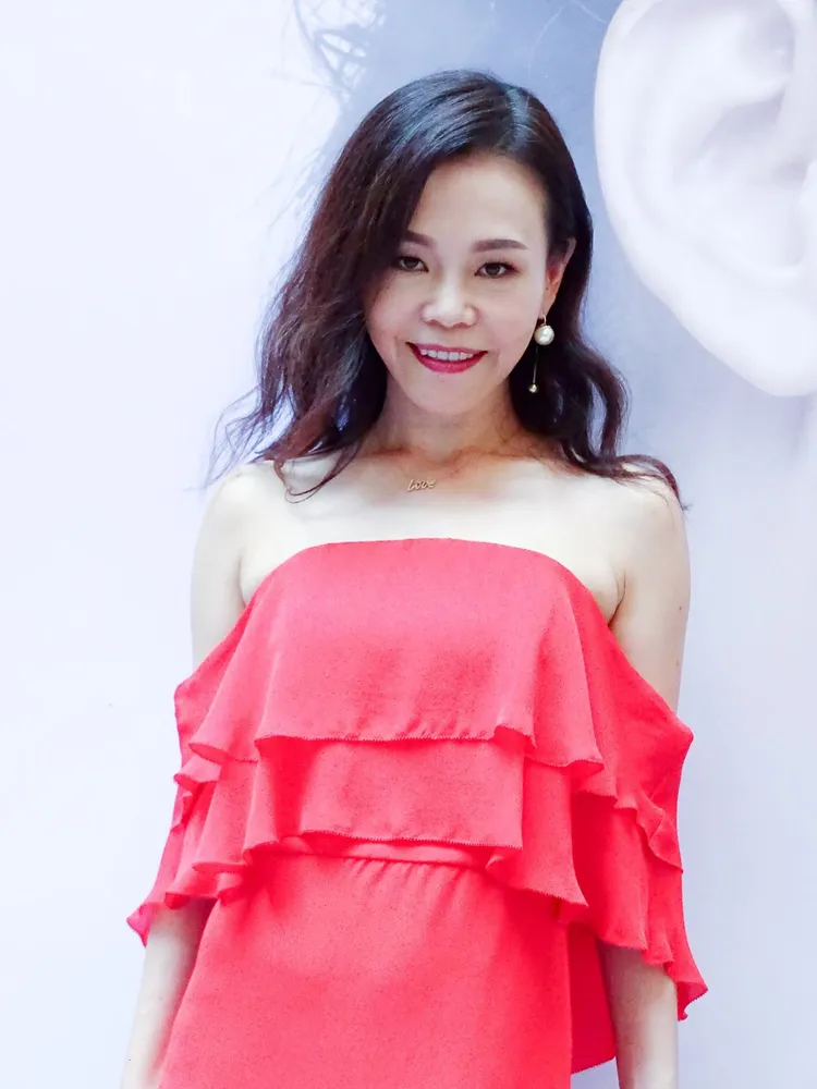 鐵肺歌后彭佳慧，昨從屏東開車回台北，沿路斷斷續續塞了7.5小時。翻攝《彭佳慧》粉絲頁