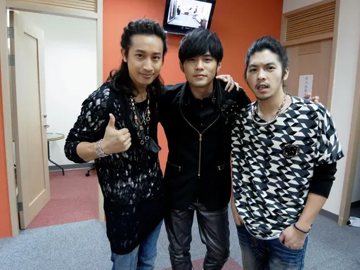 还记得浪花兄弟吗?怀念周杰伦扮推手 Darren、常青隔10年合体