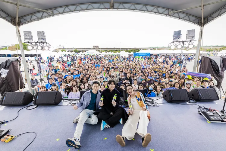 宇宙人20週年大企劃如火如荼展開。相信音樂提供