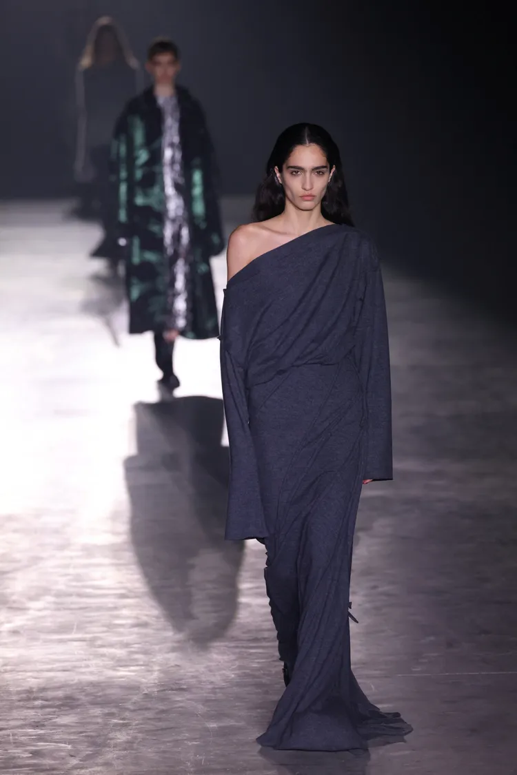 吳季剛（Jason Wu）2024秋冬新作11日在紐約時裝周登場。路透社