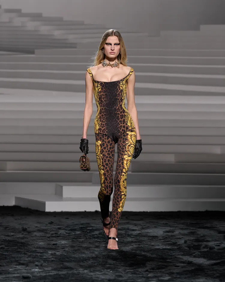 狂野動物紋巴洛克Wild Barocco圖案頻頻出現。品牌提供