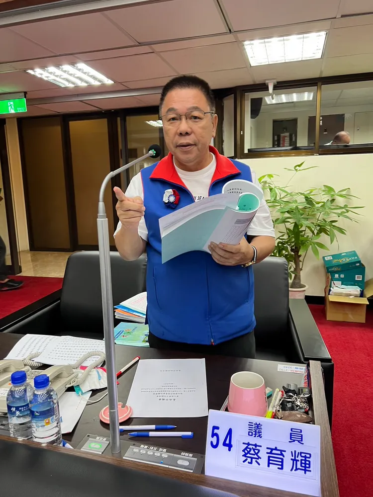 蔡育輝要求賴清德道歉。翻攝畫面