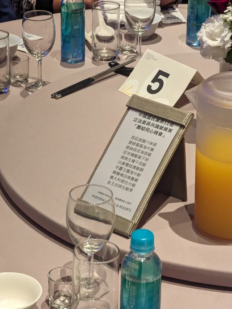 國民黨今一連三天舉行共識營，菜色包括8菜1湯1水果。蘇柏銓攝