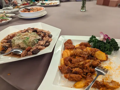 國民黨共識營菜色曝光! 八菜一湯一水果要價近2萬元