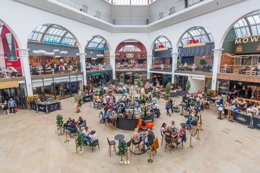 壹蘋派生活美語 讓好書重複利用的販賣機