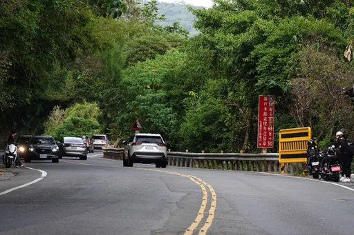 初二省道14地雷路段 上午台9线、台61线易壅塞