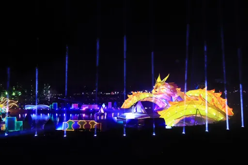 台中燈會「水中巨龍」狂吸150萬人 網怨1天逛不完!多延3天至2/28
