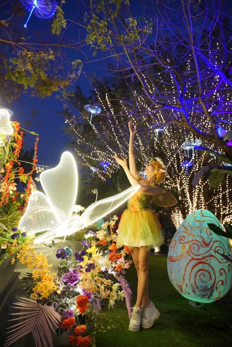 建設局的「龍之異次元」燈區，神秘的精靈也現身一起尋找龍蛋的蹤影。市府提供