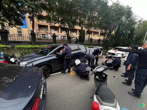 欠地下錢莊遭3煞討債 賓士車攔路狂噴辣椒水!警到場全壓制送辦