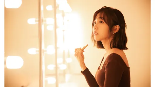 學霸歌手蔡佩軒墊上雙人運動飆汗吸睛 16秒運動片1千萬人次搶看