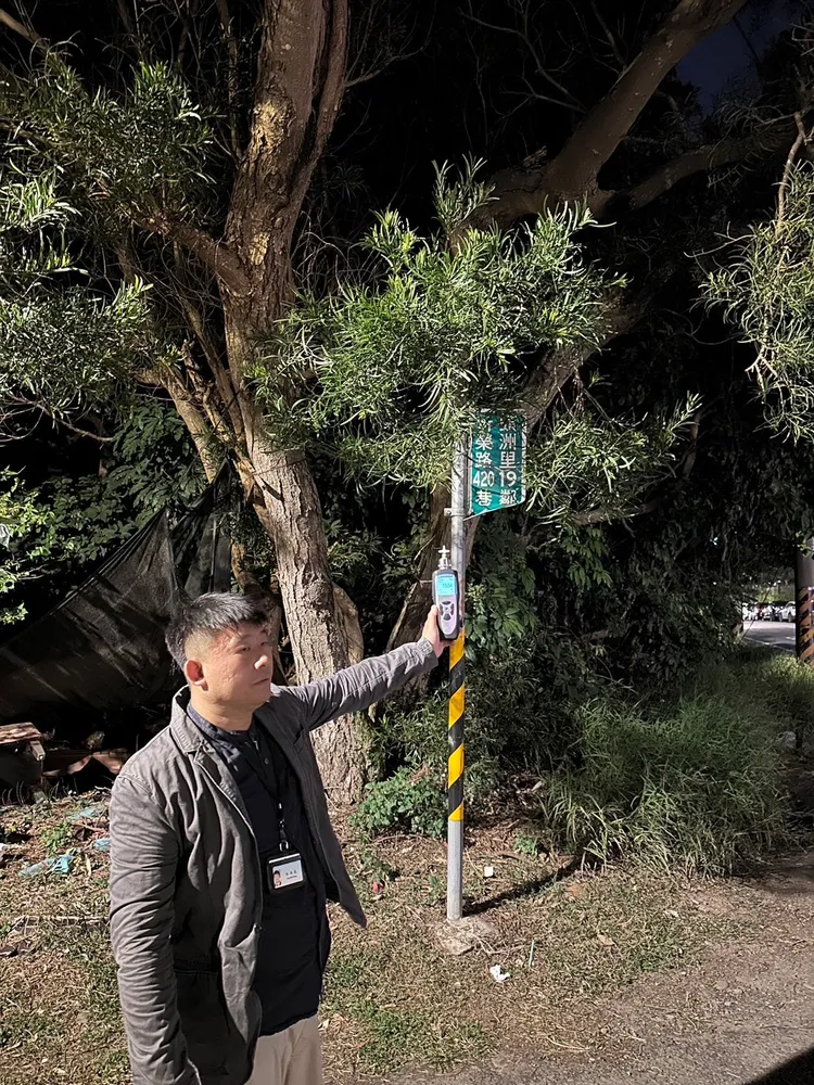 環保局派員稽查空氣品質。環保局提供