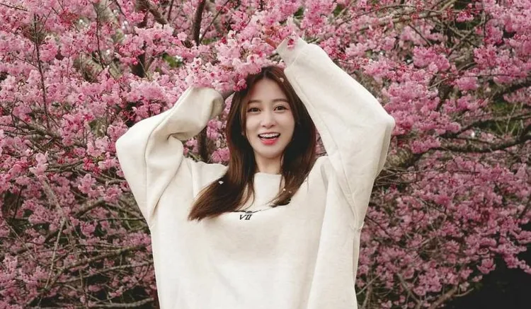 Toyz坦言，最欣賞的就是筱崎泫這一型的女生，讓他超暈船。翻攝筱崎泫IG