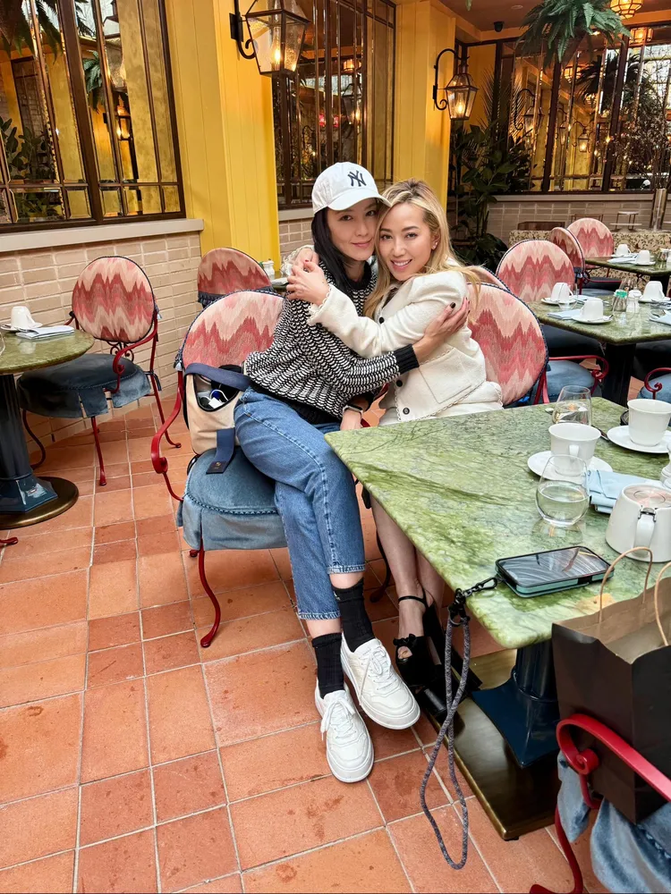 林熙蕾（左）與Tina Craig在紐約敘舊。Tina Craig提供