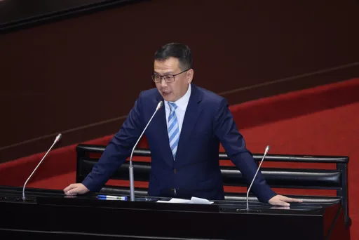 羅智強爆驚句「檢驗正確才能公布你立法啊」　陳建仁傻眼：這不是基本知識？