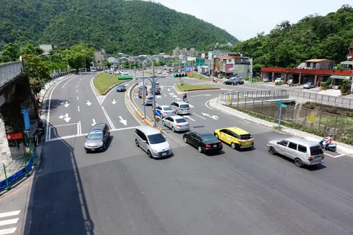 初三好天气车潮涌现!省道12地雷路段 大溪、南鲲鯓上榜