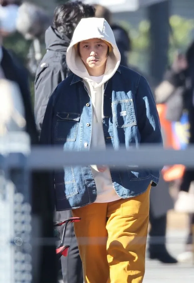 堂本剛婚後馬上忙著拍電影。翻攝《週刊女性》