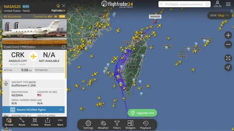 飛機即時飛航路徑，截取自flightradar24。監資司游智淵科長提供