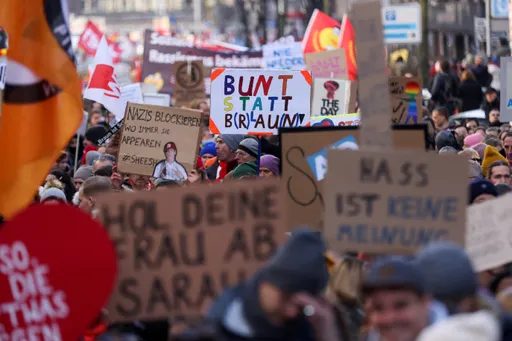 德國反極右翼示威活動延燒　20萬人走上街頭