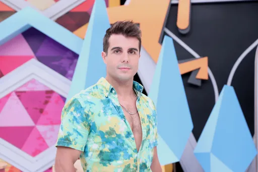 明星前輩醉後性騷擾「壁咚要Line」 男星告白局慘被攪黃