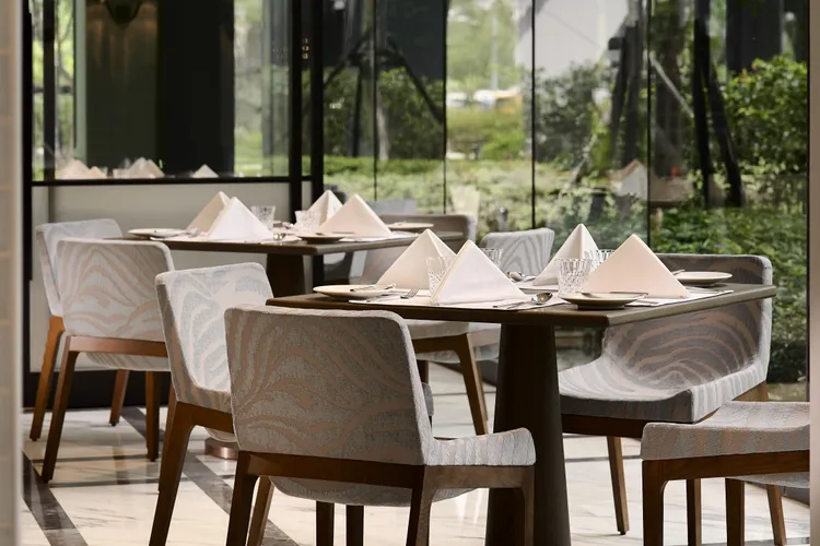 台北萬豪酒店「女神同行．豪寵妳」活動，Garden Kitchen四人同行且有女性同桌用餐，享88折優惠。業者提供