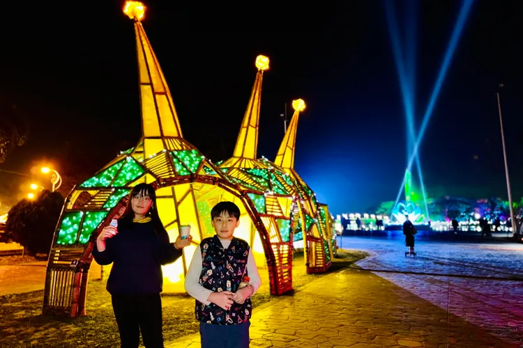 《荷蒔》。王志弘攝