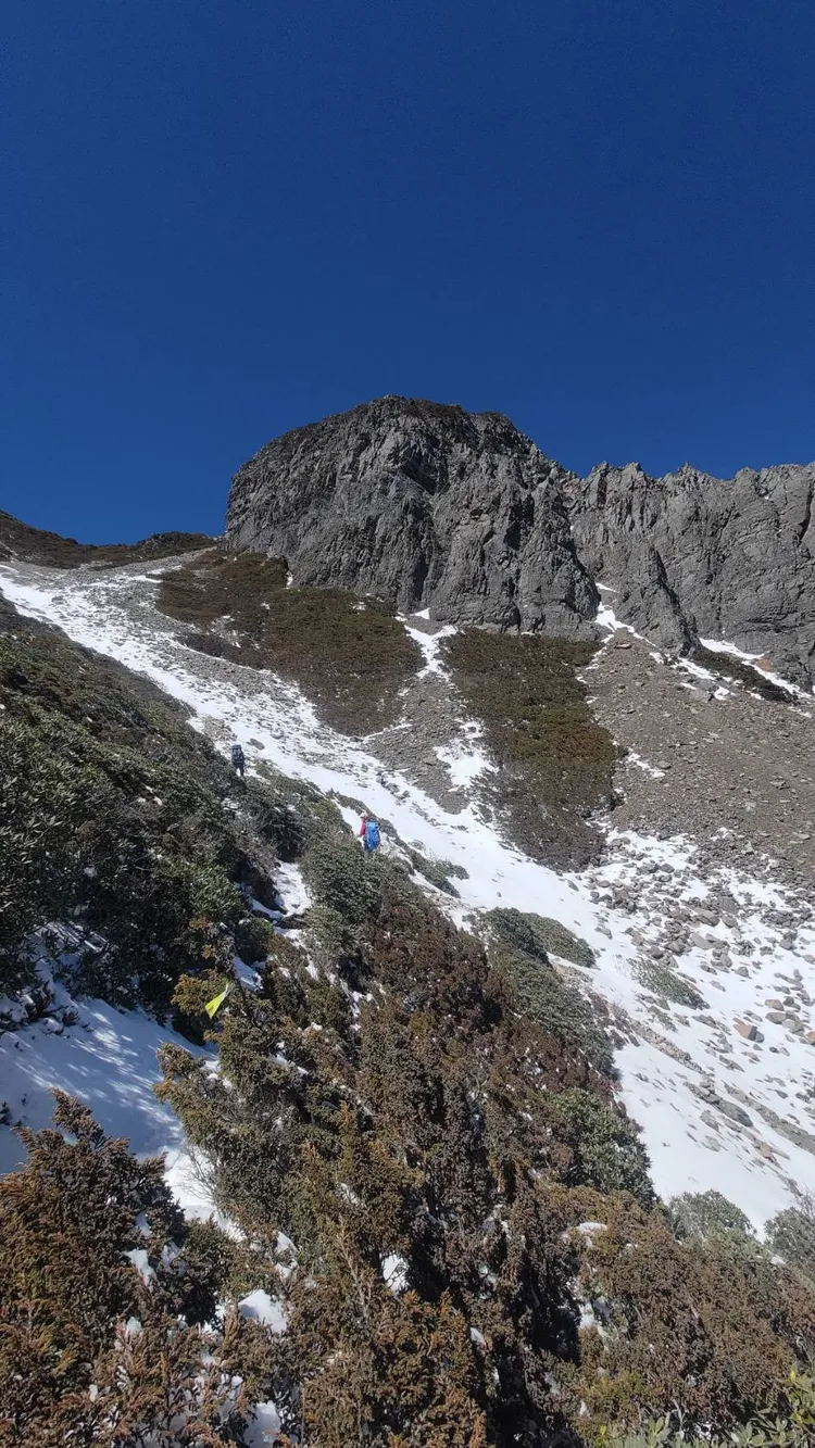 發生山域事故的凱蘭特崑山北峰。苗栗縣消防局提供
