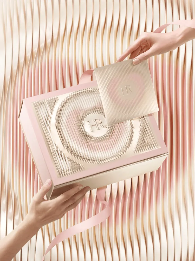 赫蓮娜情人節限定包裝。品牌提供