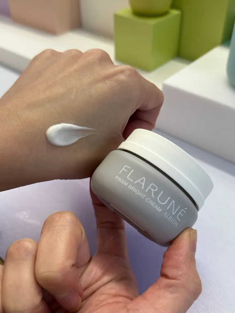 隨肌所選優白凝霜，30g／2000元。張家玲攝