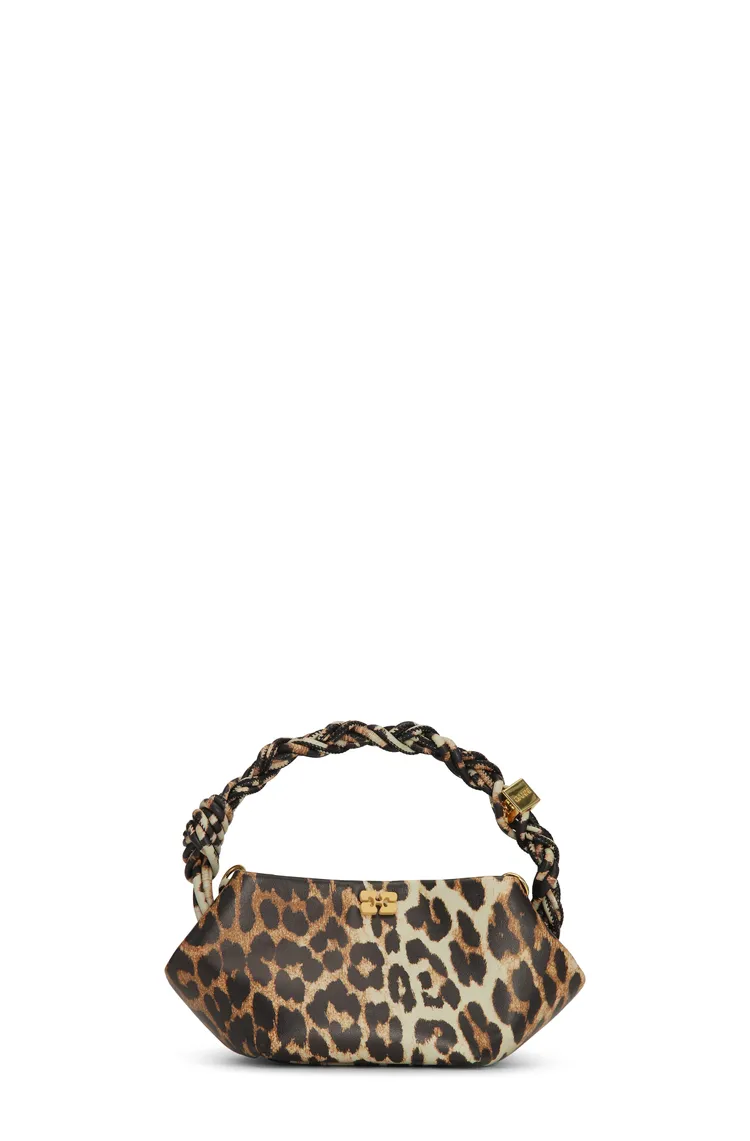 BOU BAG迷你斜背包（豹紋），1萬2800元。品牌提供