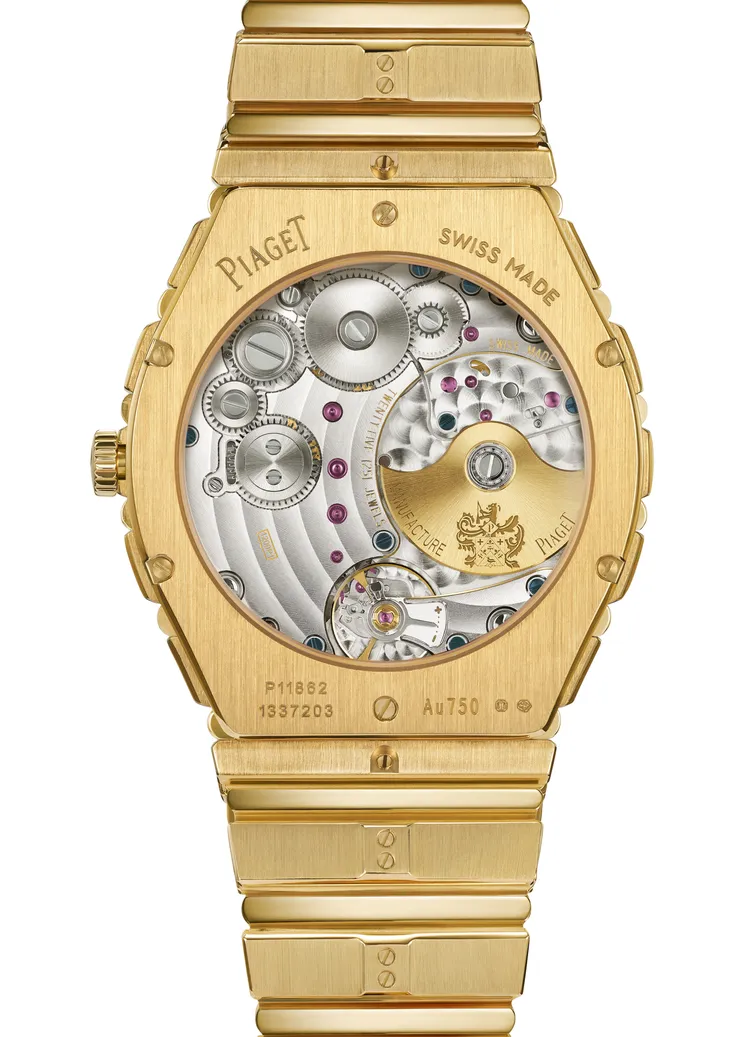 水晶玻璃錶底可欣賞機芯運作。品牌提供