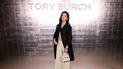 《繁花》林熙蕾才合體天王劉德華 又化身氣場女王到紐約看秀