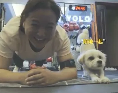 賈玲狠甩50公斤幕後功臣 拍《李煥英》撿到的狗狗當陪練員