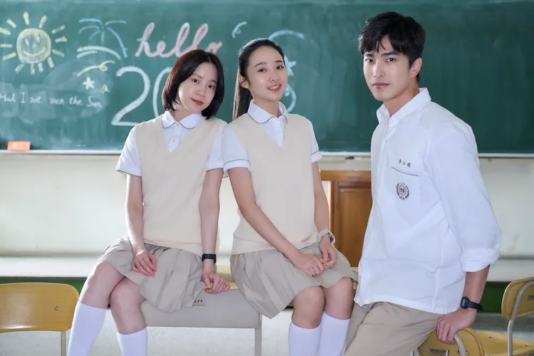 程予希（左起）、李沐、曾敬驊合作。一諾影視提供