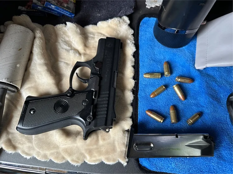 警方查扣槍彈。桃園警分局提供