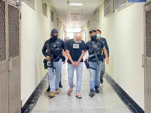 背20條通緝大逃亡!藥頭跑路3年終於落網 嘆進牢籠過年