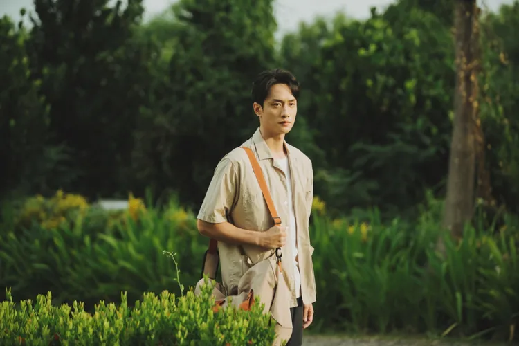 劉俊謙飾演失意的香港作家天宇。抓馬文化提供