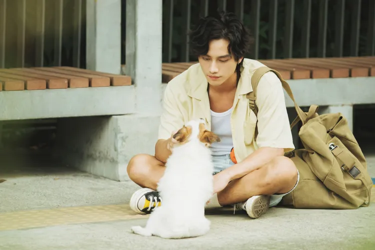 范少勳飾演小混混阿翔。抓馬文化提供