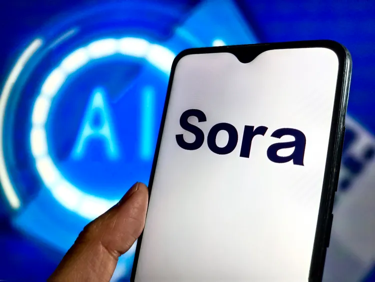 OpenAI發布文本轉為影片的模型Sora引爆全球。路透社