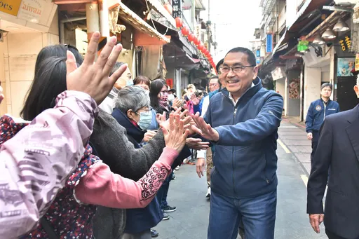 黃國昌連赴5廟參香「布局新北市長選戰?」 侯友宜回應了