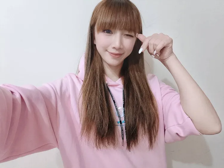 妙妙是個鬼靈精鬼的水瓶寶寶。