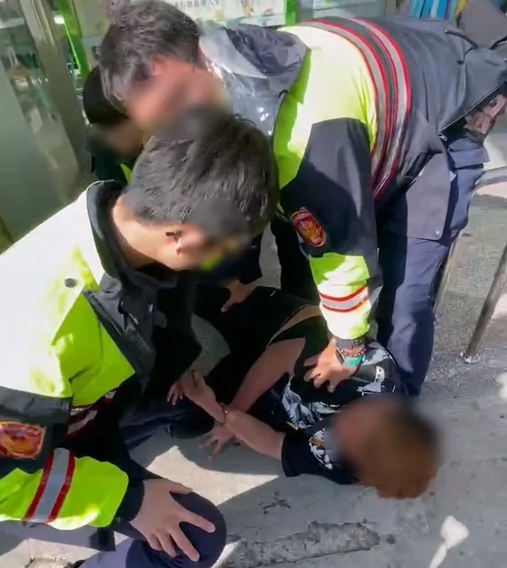 警方逮捕沙姓移工。民眾提供