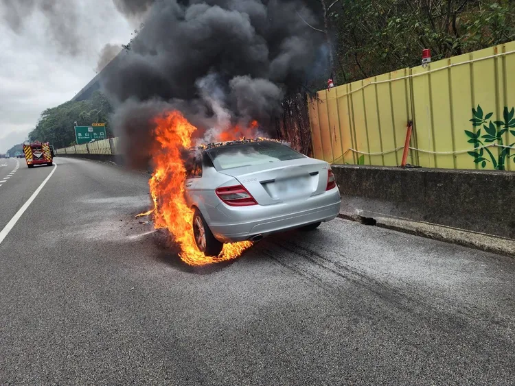 國道1號火燒車。翻攝畫面