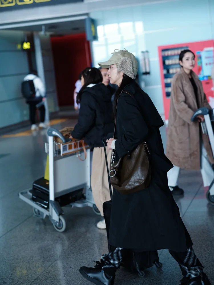 湯唯素顏上陣相當輕鬆。品牌提供