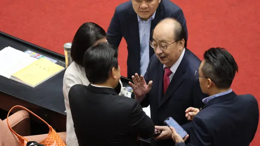 民眾黨提案害食安專報恐冷凍1個月! 柯建銘:拜託黃國昌停止作秀